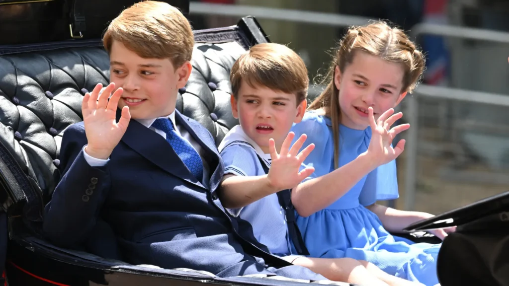 Babá revela detalhes da rotina de sono dos filhos de William e Kate