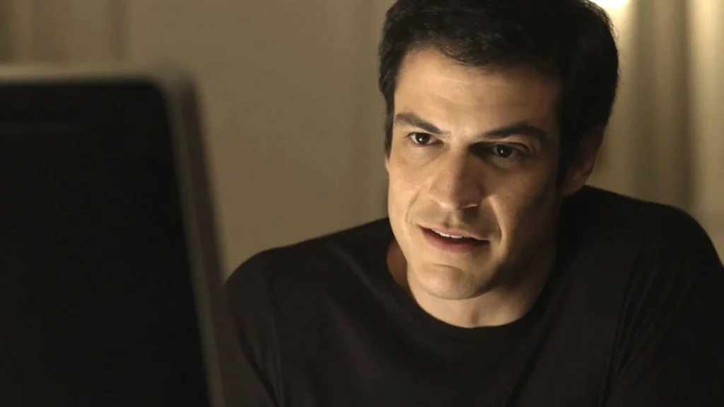 Mateus Solano diz que novelas estão com 'rabo preso' por patrocinadores