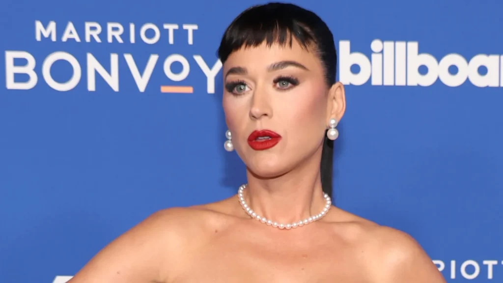 Katy Perry passará parte do aniversário da filha no 'tribunal'