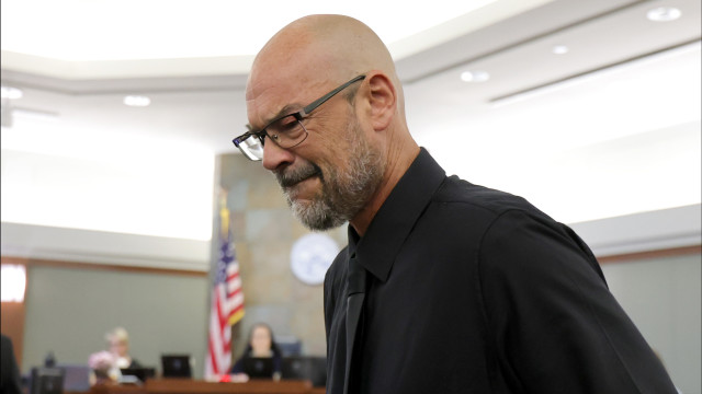 Miguel Falabella comenta polêmica com Mateus Solano e uso de celulares no teatro Apresentador descobre ao vivo que esposa foi presa por planejar sua morte