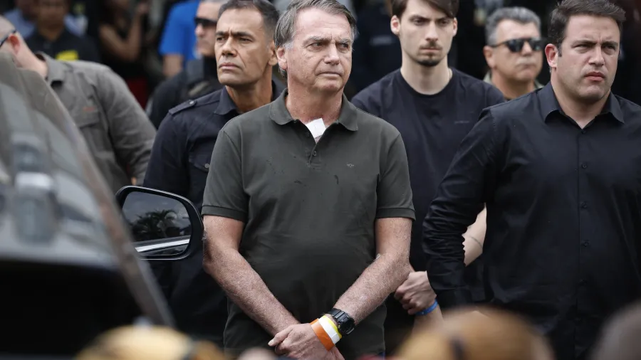 Bolsonaro e Ramagem deixam expirar prazo para novos recursos em ação sobre trama golpista