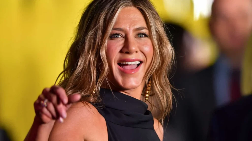 Jennifer Aniston faz primeiro post ‘oficial’ com namorado Jim Curtis Jennifer Aniston faz primeiro post 'oficial' com namorado Jim Curtis