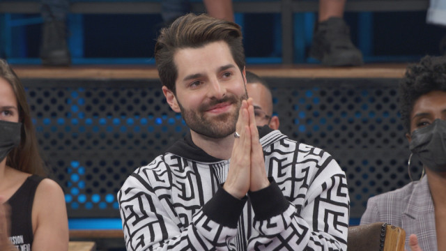 Bárbara Evans descreve pânico em voo durante vendaval Excesso de pessoas em avião de Alok contribuiu para acidente, diz relatório