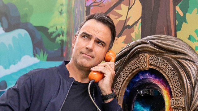 MC Cabelinho fica com pescoço machucado após tentativa de furto em Salvador Tadeu Schmidt promete 'lista icônica' para começar 'BBB com pé na porta'