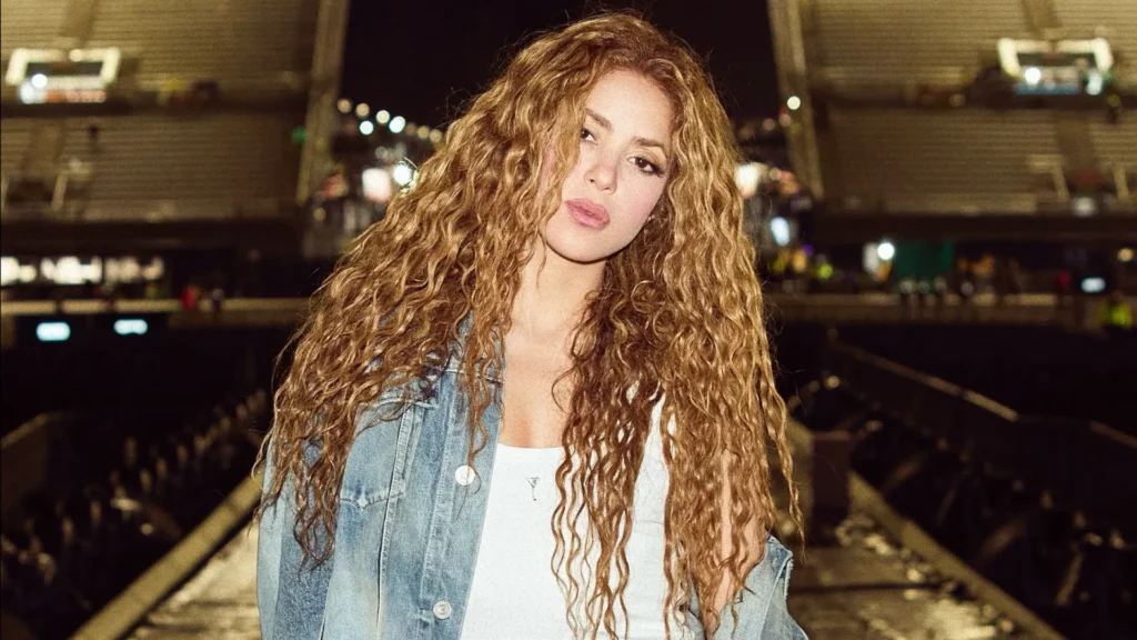Shakira volta a cantar balada feita para ex-namorado argentino