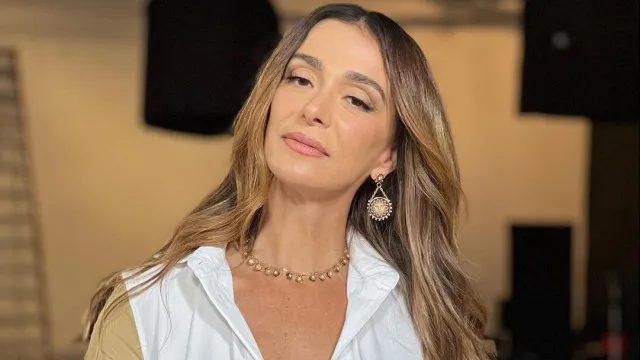 Mônica Martelli terá programa sobre comportamento no DiaTV Mônica Martelli terá programa sobre comportamento no DiaTV